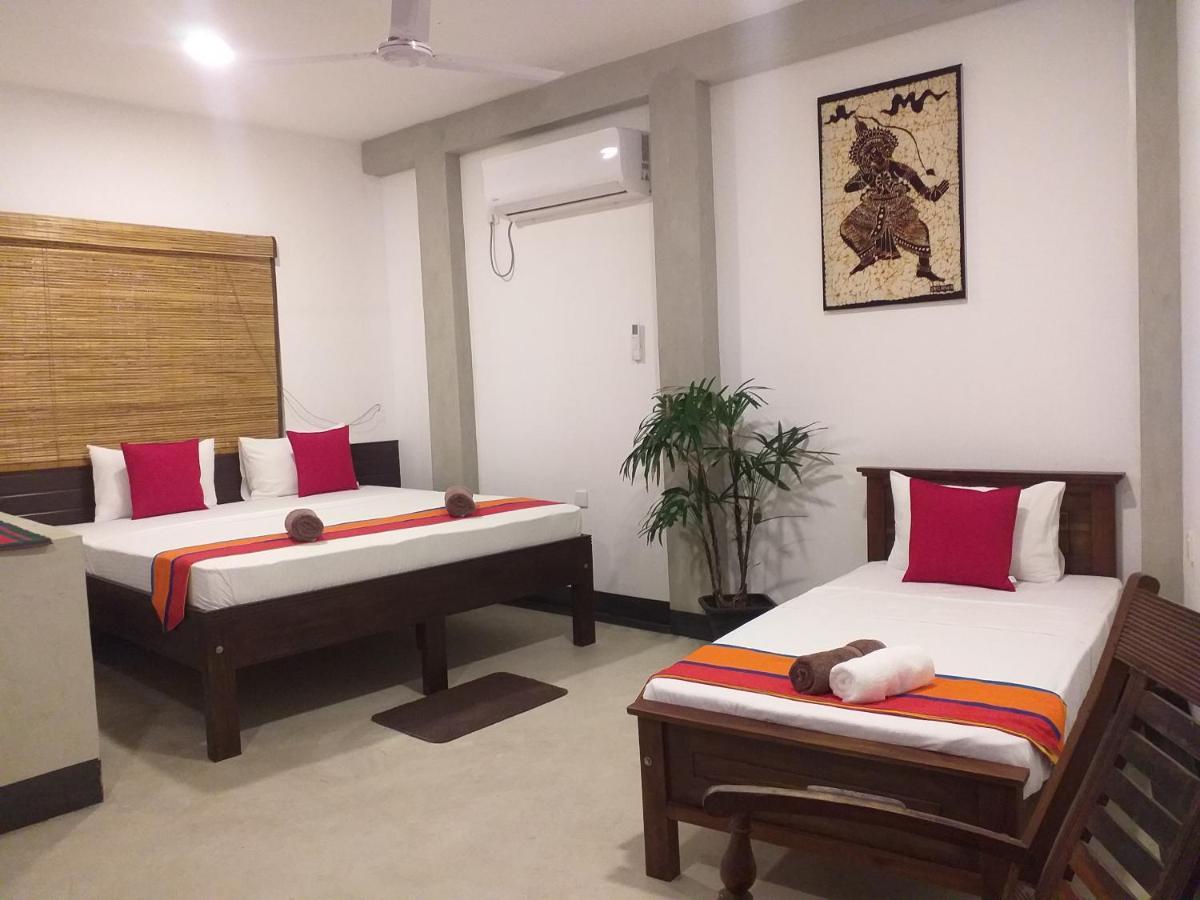 Wood 3* Negombo