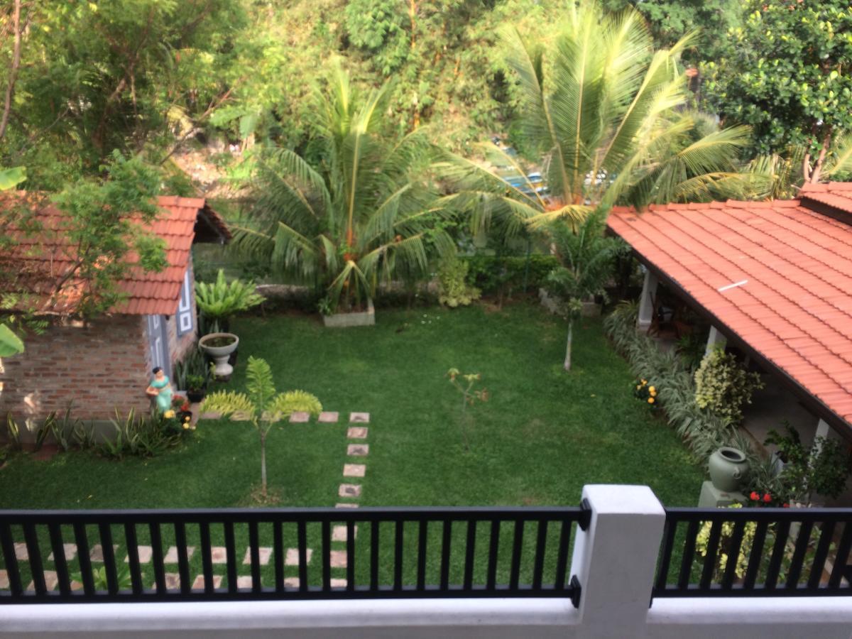 Wood 3* Negombo